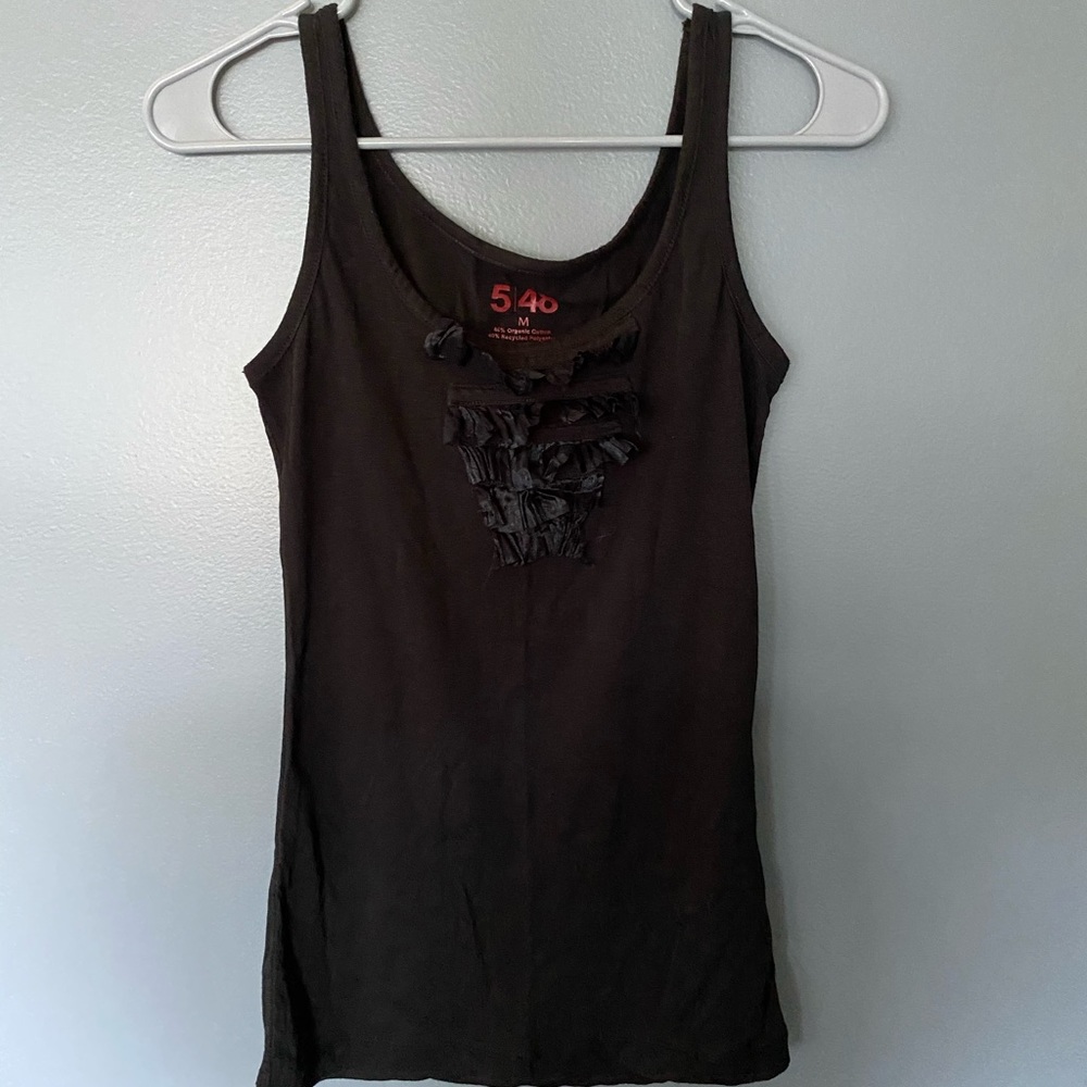 5/48 Black ruffle tank